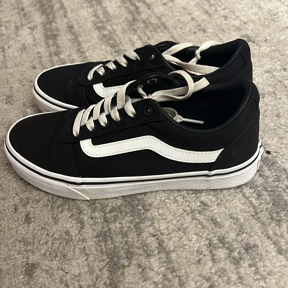 Vans shoes - Picture 2 of 8
